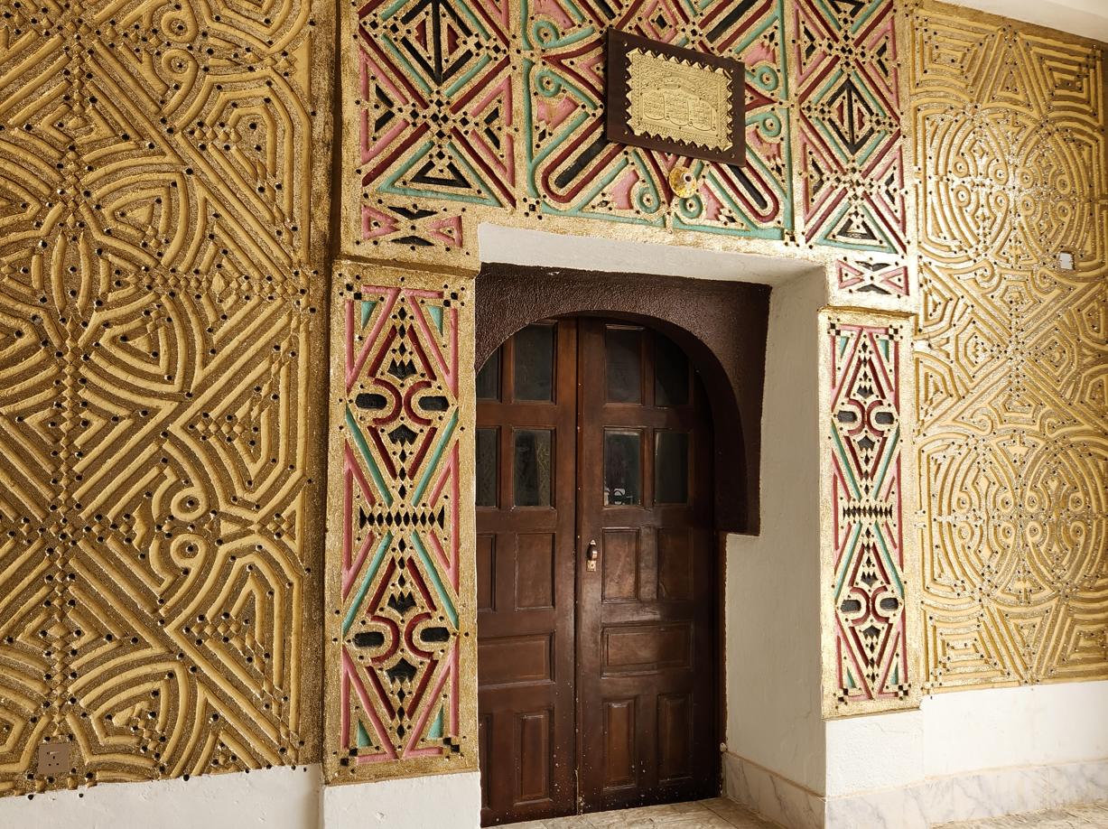Palace Scene