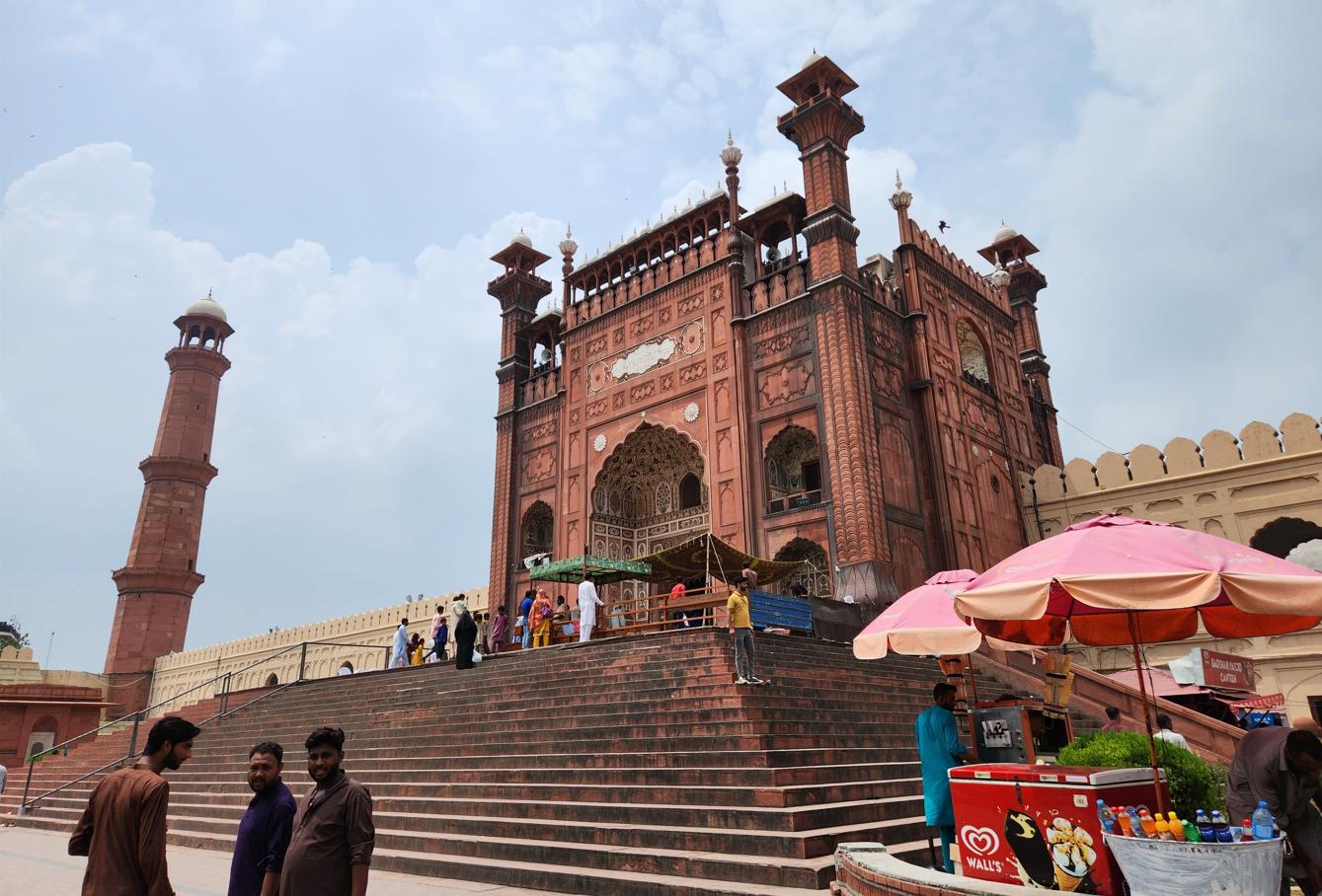Badshahi Mosque