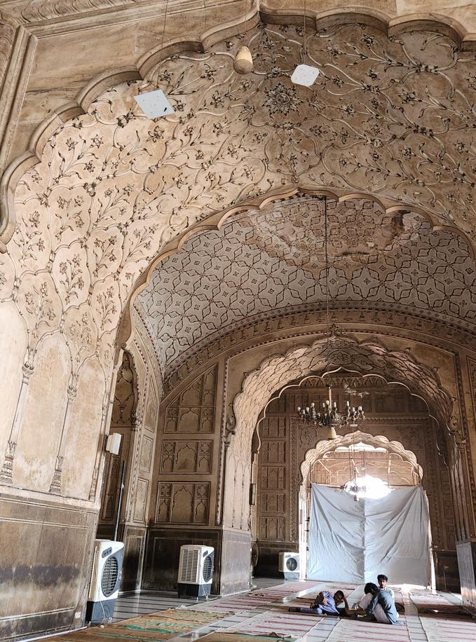 Badshahi Mosque