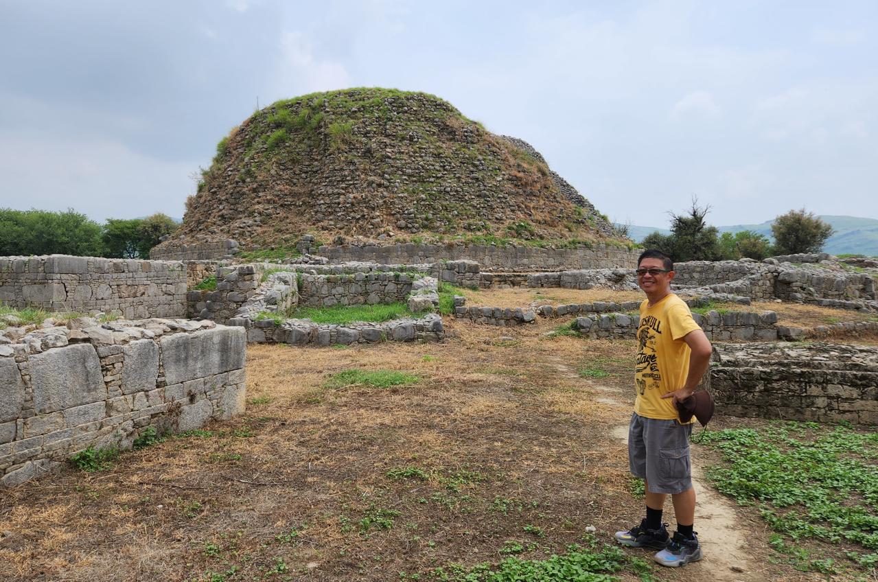 Remnants of central dome