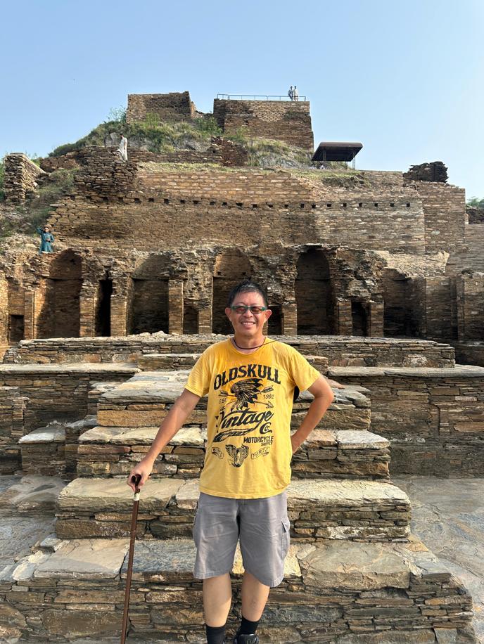 Takht-i-Bahi mountain archway