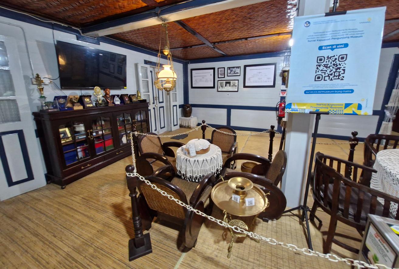 Historical Photos Display