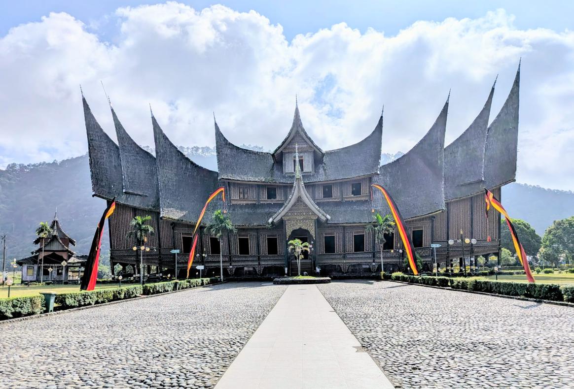 Istano Basa Pagaruyung