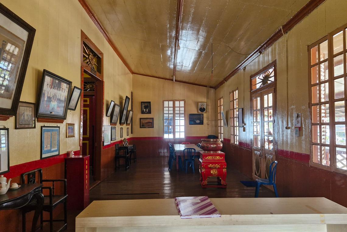 Kampung Kapitan Antiques